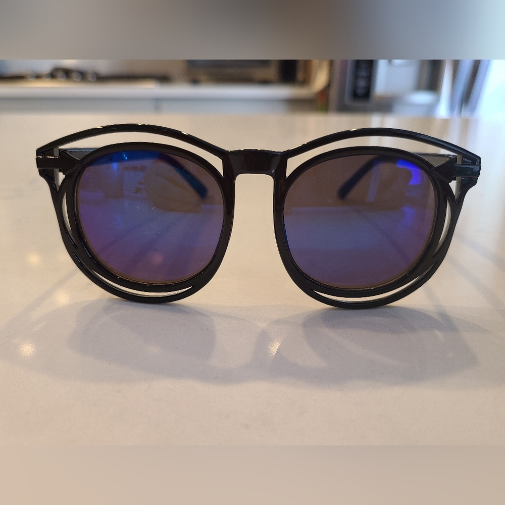 Kids sunglasses tinted blue